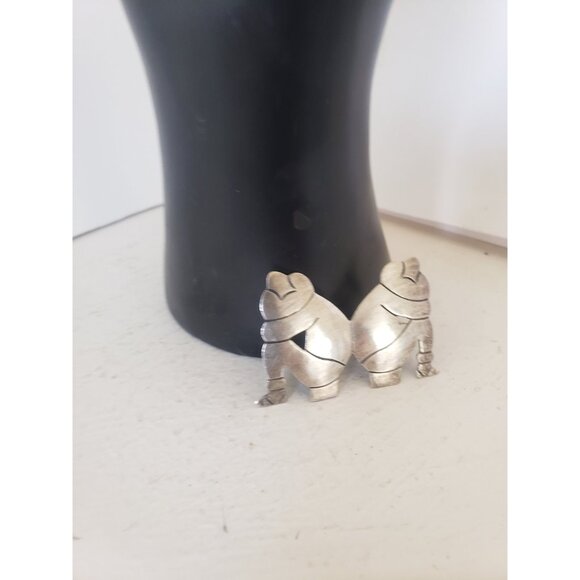 Silver Brooch Beto Taxco Silver Sitting Mexican Men Brooch Men in Hats - Picture 8 of 10